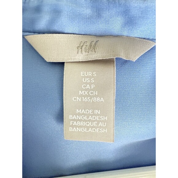 💙 H&M Blue Long Sleeve Button Down Blouse – Size Small - Career - Picture 2 of 5